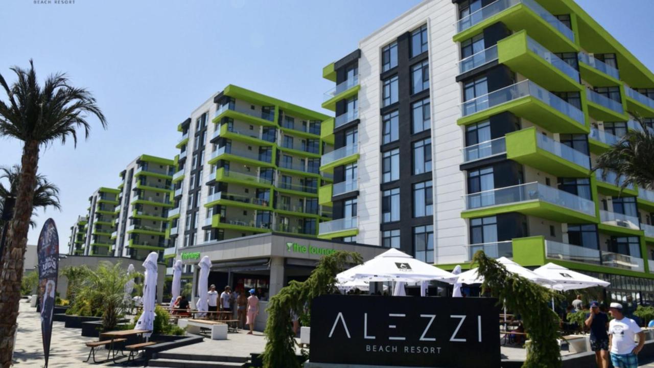 Deko Alezzi Mamaia