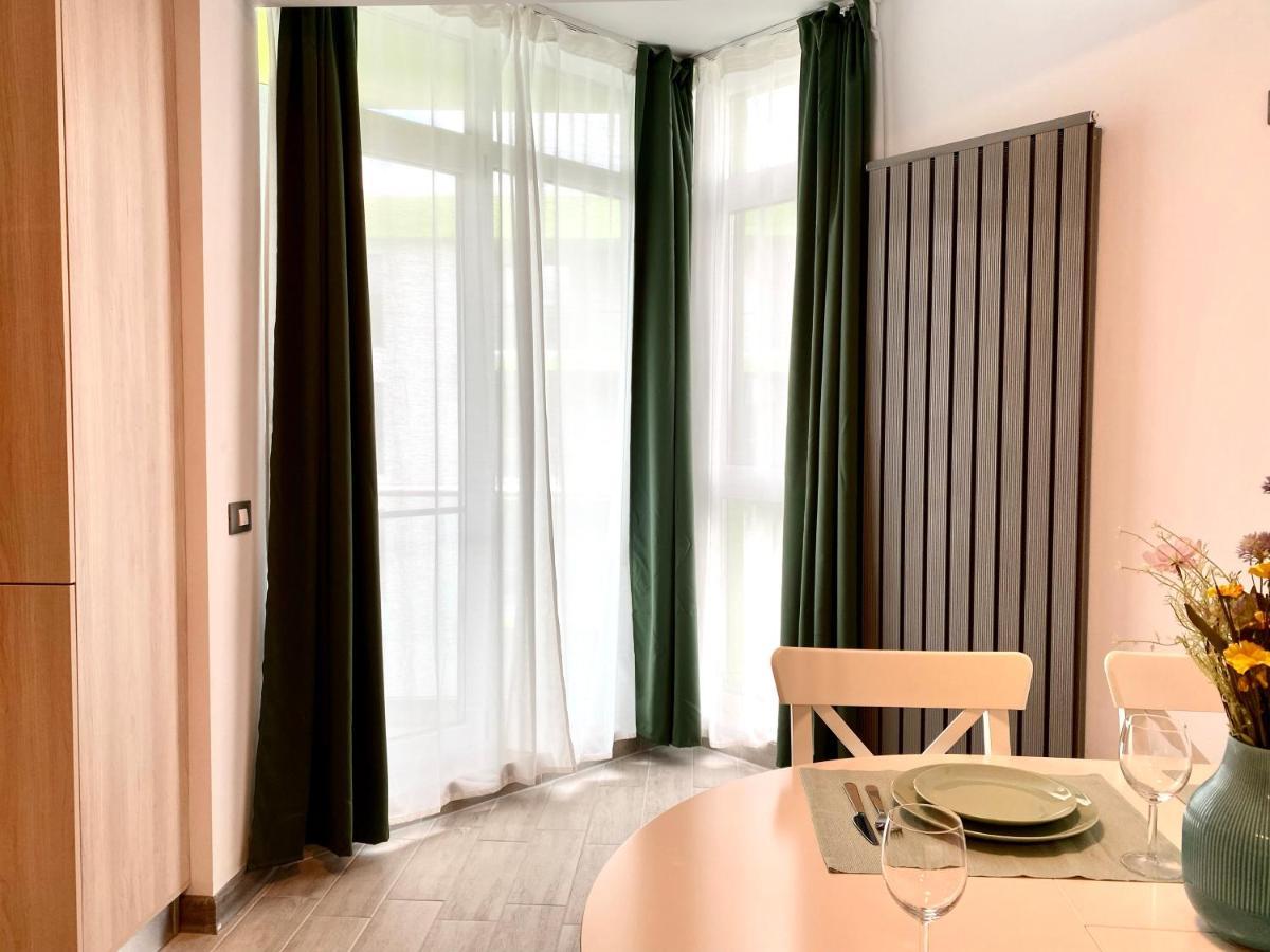 Deko Alezzi Mamaia Apartment